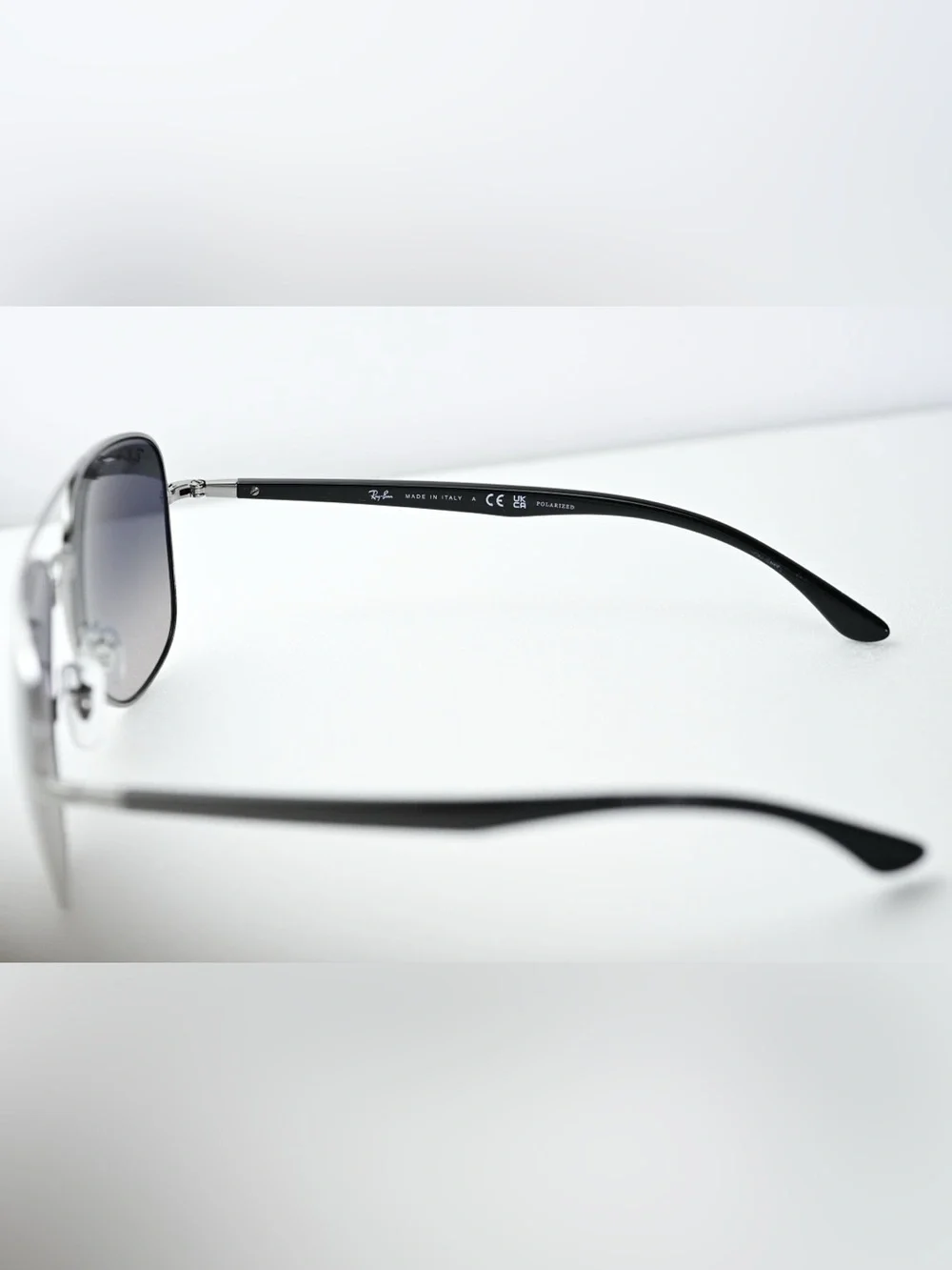 Ray-Ban MSRP $231 Polarized Sunglasses 59 mm RB3683